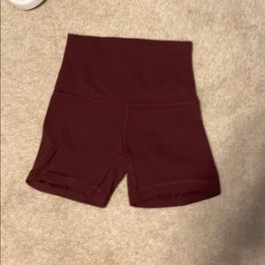 Lululemon women’s size 0 athletic shorts